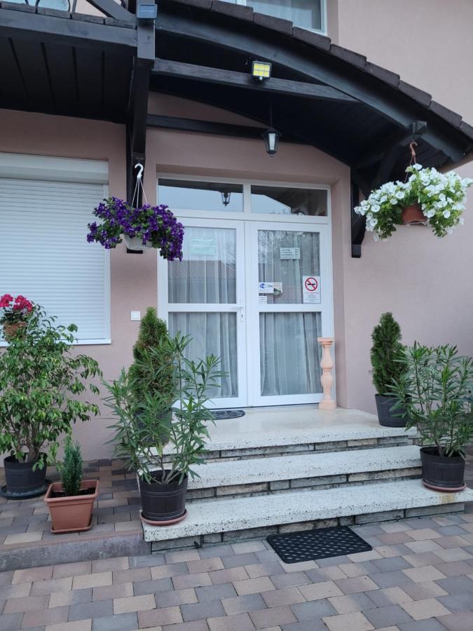 Anda Vendeghaz Hotel Harkány Exterior photo